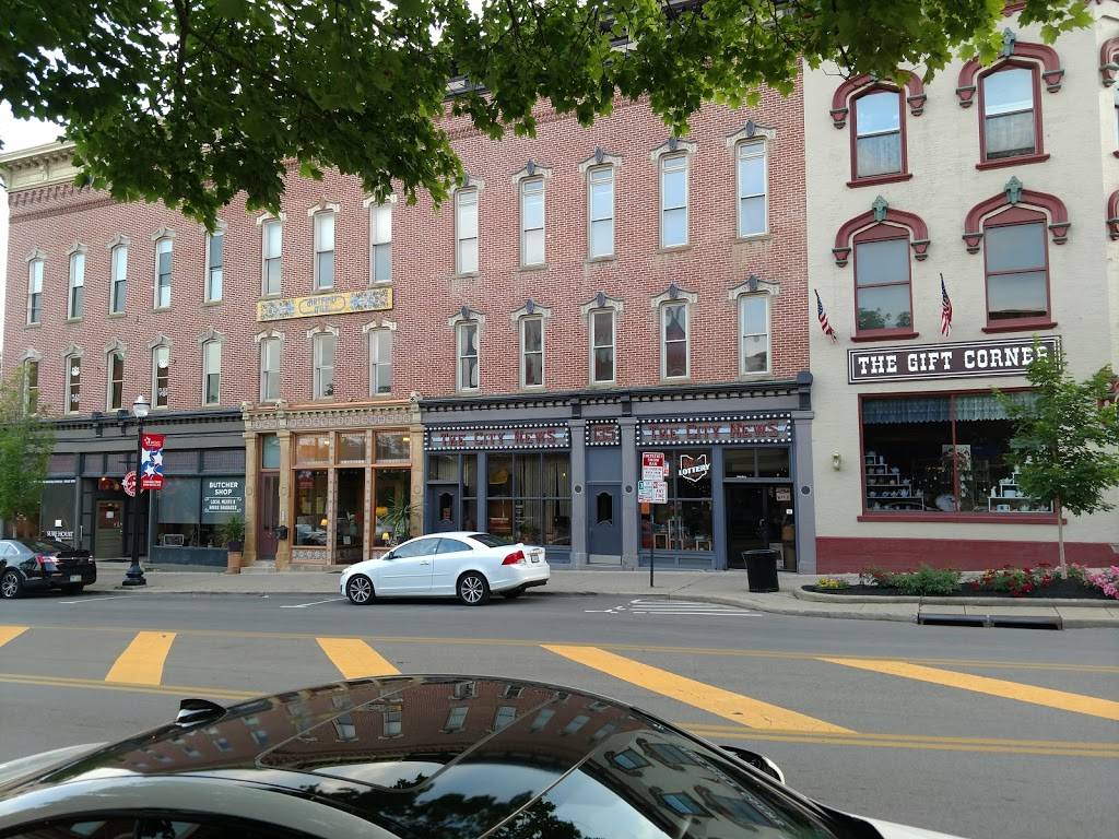 The Henry Station | restaurant | 244 S Market St, Wooster, OH 44691, USA | 3302642226 OR +1 330-264-2226