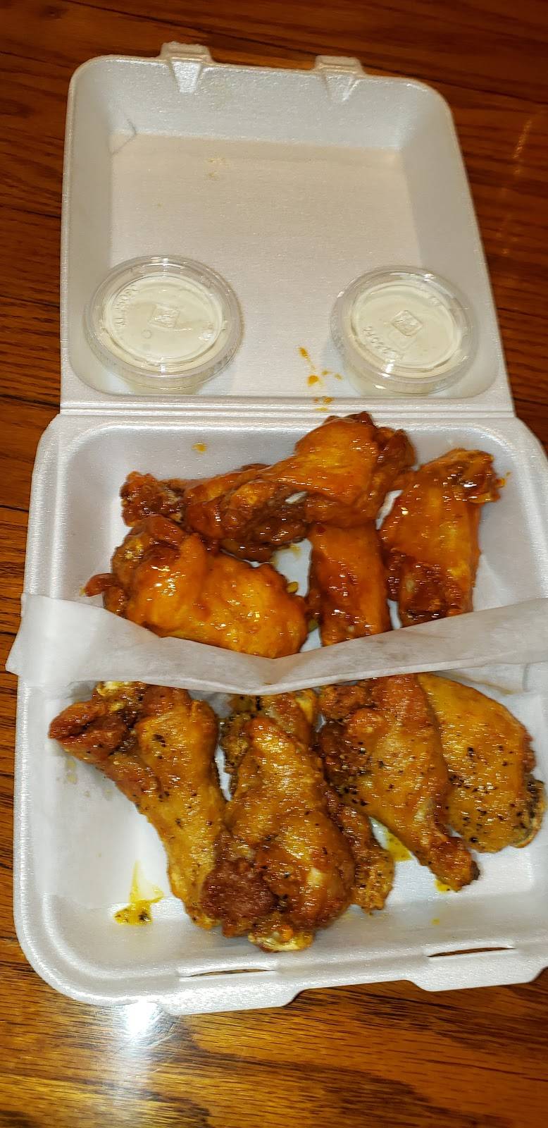 WING TOWN | restaurant | 816 S Fort Hood St, Killeen, TX 76541, USA | 2544157441 OR +1 254-415-7441