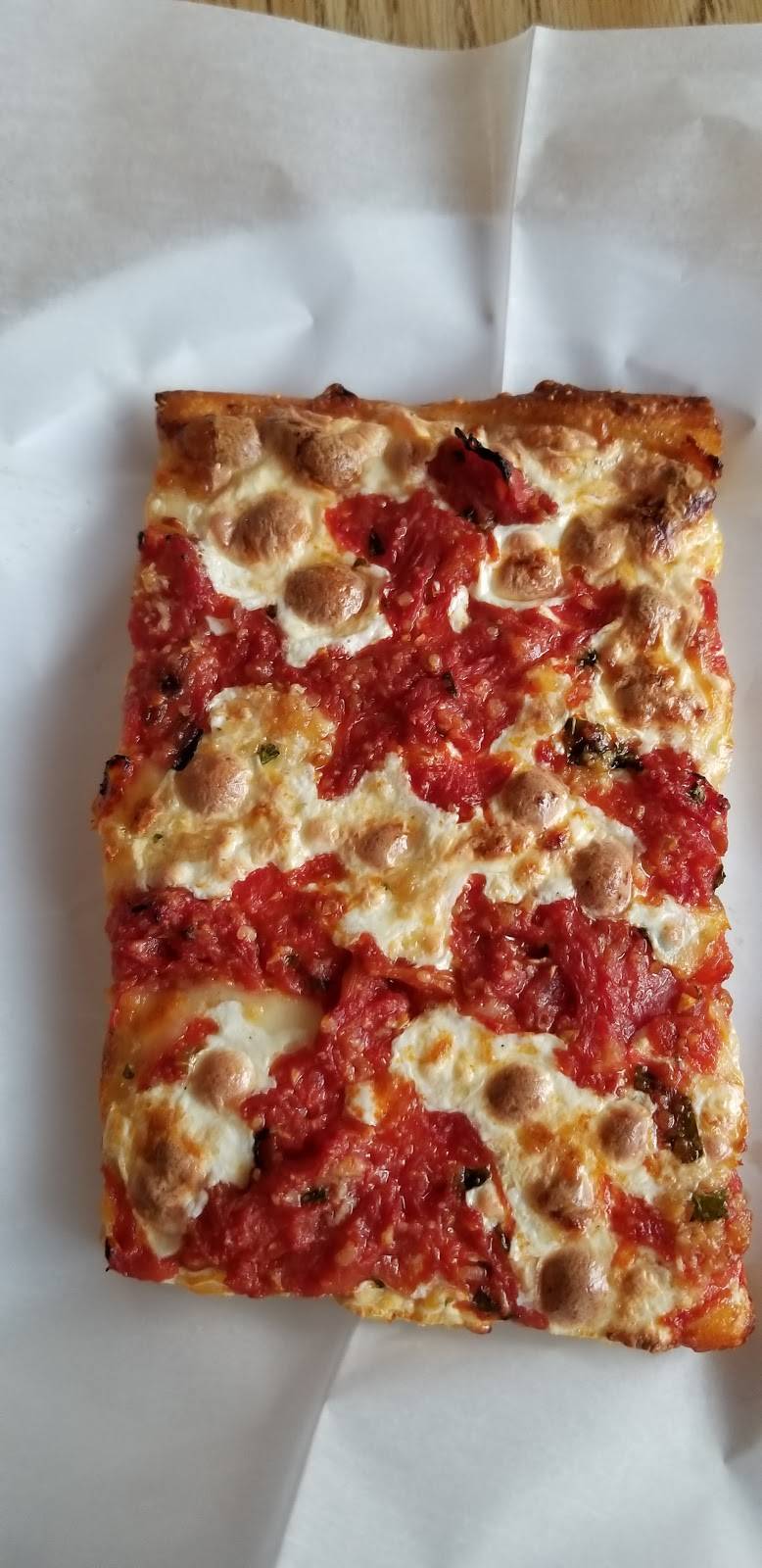 Avellinos | restaurant | 2146 Albany Post Rd, Montrose, NY 10548, USA | 9147362633 OR +1 914-736-2633