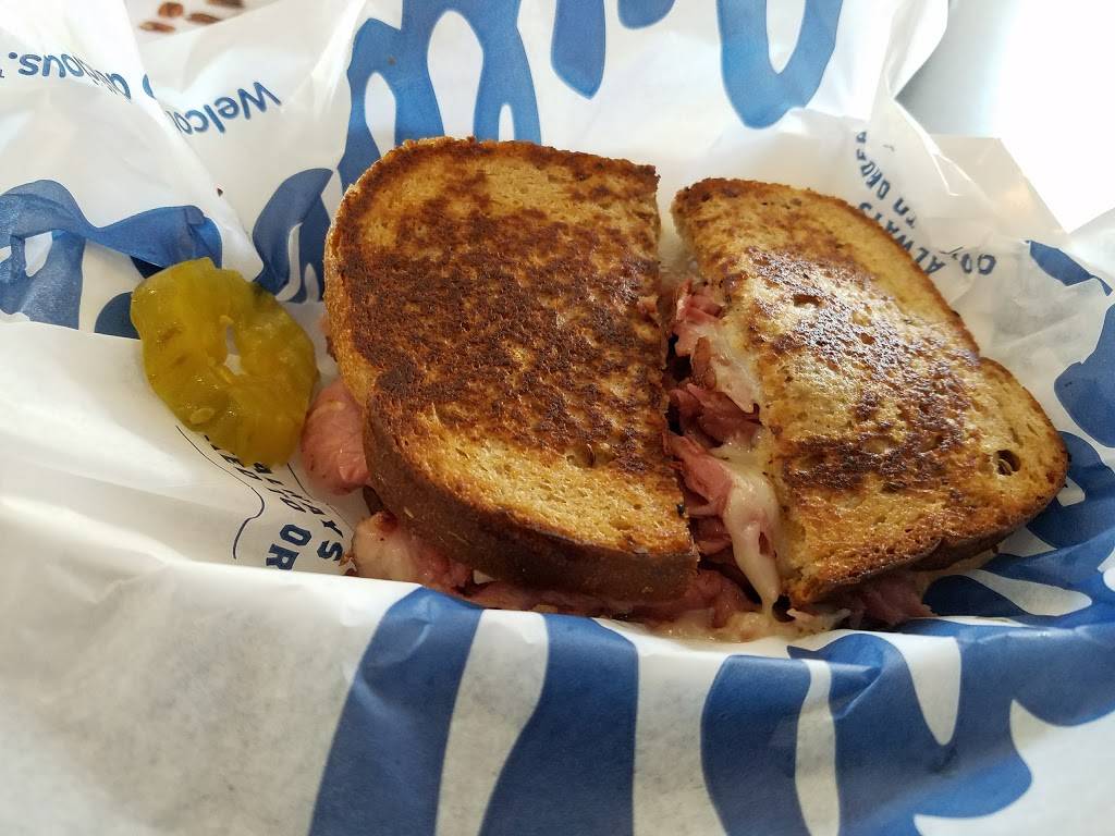 Culvers | restaurant | 1224 Benington Rd, Rockford, IL 61103, USA | 8156336550 OR +1 815-633-6550