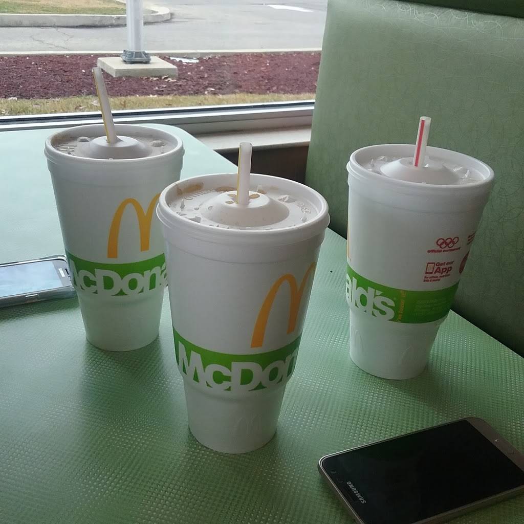 McDonalds | restaurant | 3032 Wabash Ave, Terre Haute, IN 47803, USA | 8122343032 OR +1 812-234-3032