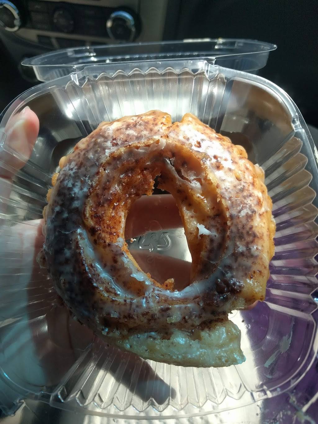 Papa Ins Donuts | bakery | 6104 Brashier Blvd E, Mechanicsville, VA 23111, USA | 8045692120 OR +1 804-569-2120