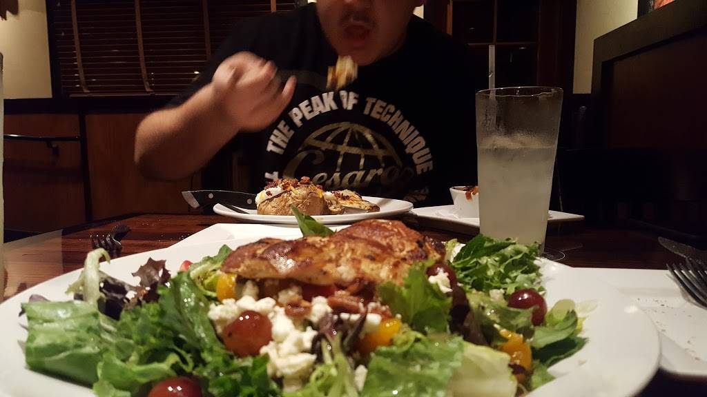 LongHorn Steakhouse | meal takeaway | 149 Douglas Ave, Altamonte Springs, FL 32714, USA | 4078627711 OR +1 407-862-7711