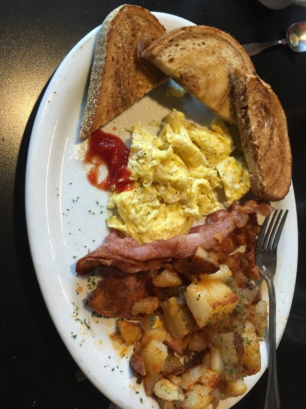 Bridgeburg Family Restaurant | restaurant | 607 Niagara Blvd, Fort Erie, ON L2A 3H5, Canada | 9058710007 OR +1 905-871-0007