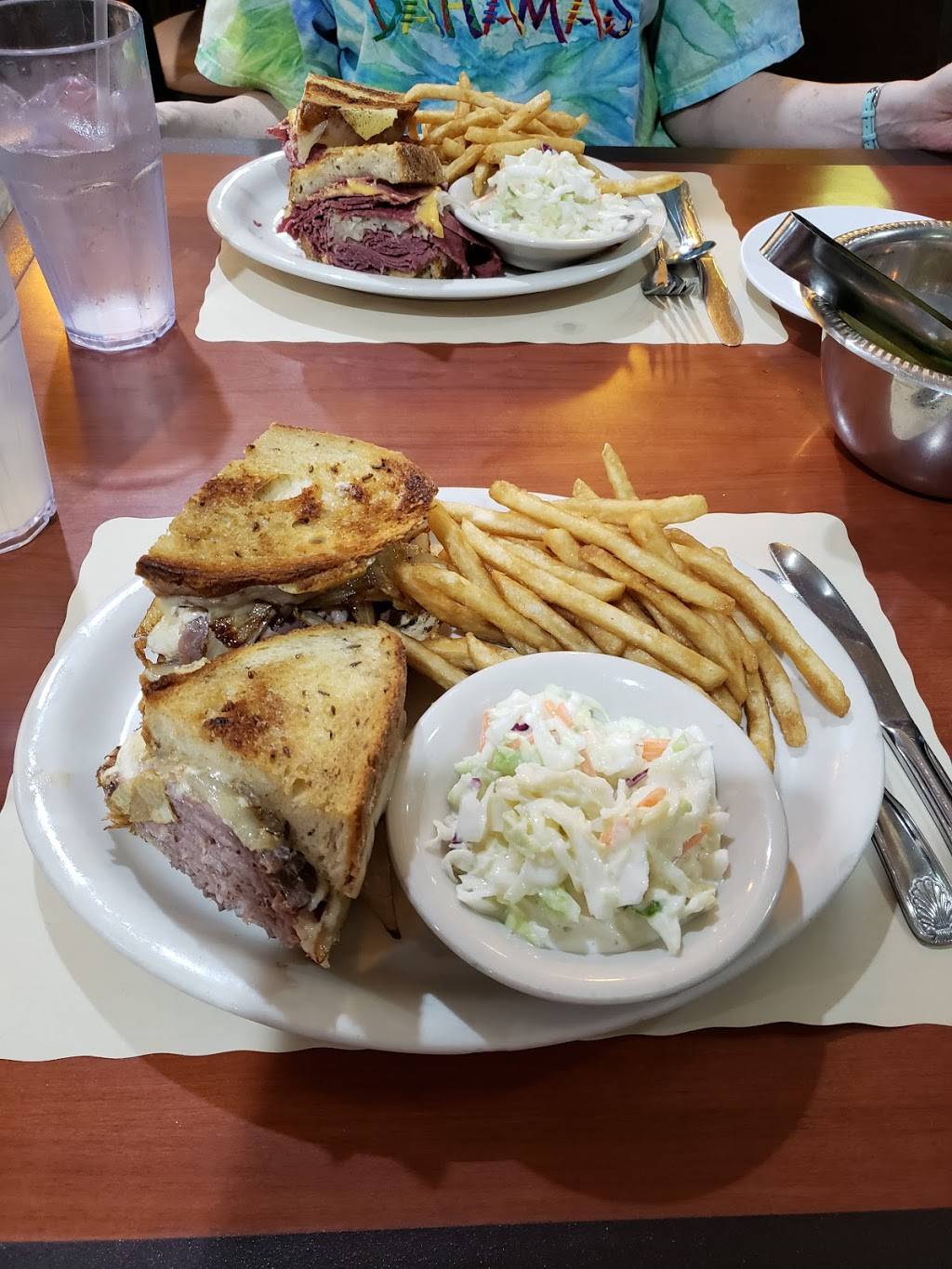 Gourmet Deli House | restaurant | 7117 Lake Worth Rd, Lake Worth, FL 33467, USA | 5619651605 OR +1 561-965-1605