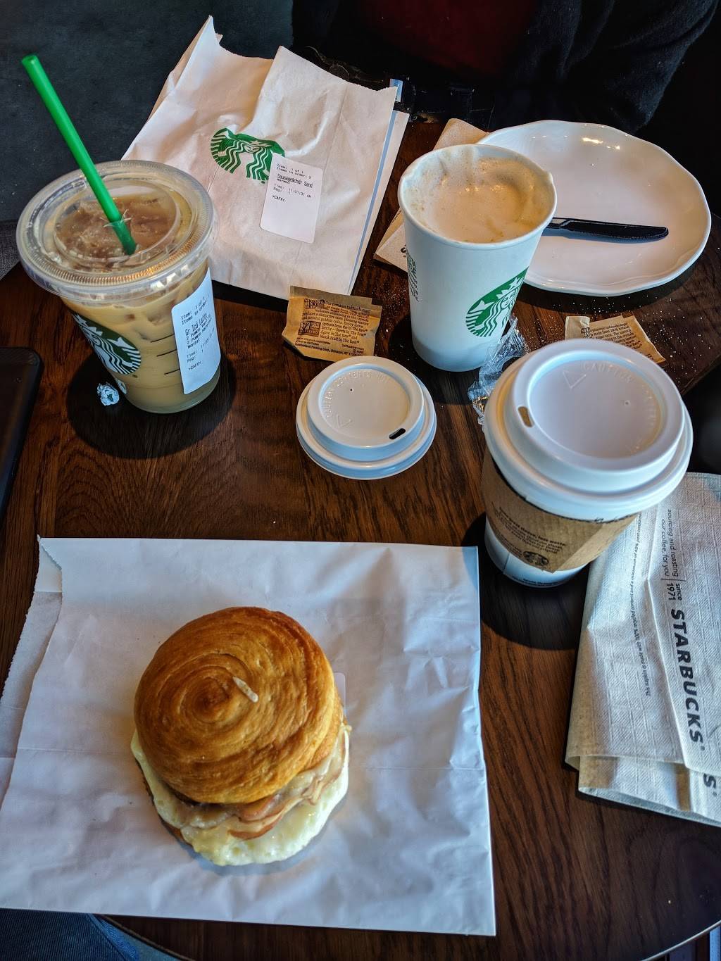 Starbucks | restaurant | 7600 Hampton Blvd, Norfolk, VA 23505, USA | 7574892141 OR +1 757-489-2141