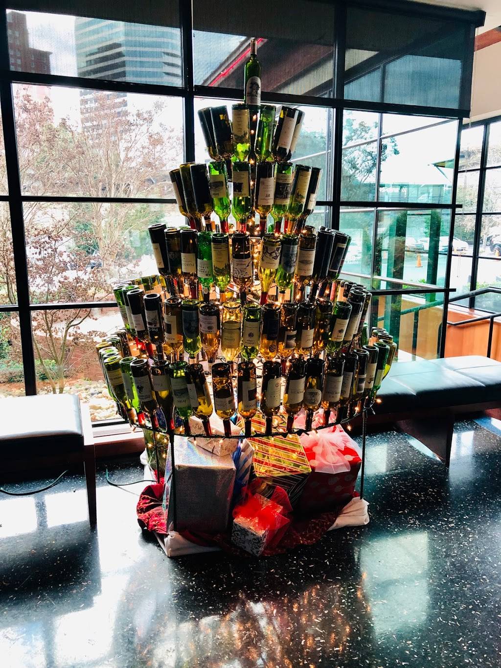 Ruths Chris Steak House | restaurant | 950 Volunteer Landing Ln, Knoxville, TN 37915, USA | 8655464696 OR +1 865-546-4696