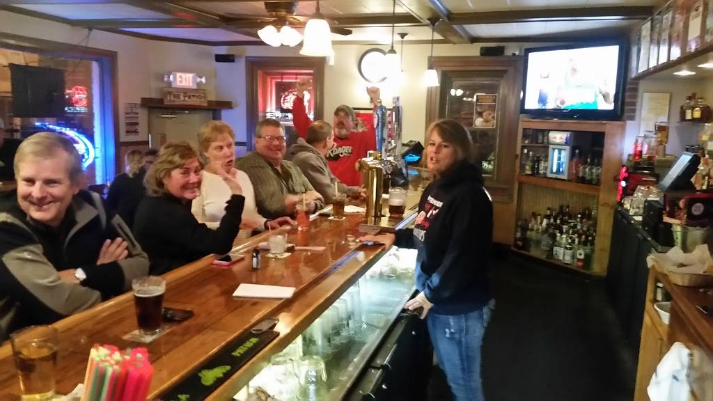 Patio Bar & Grill | restaurant | 601 N Wisconsin St, Port Washington, WI 53074, USA | 2622683808 OR +1 262-268-3808