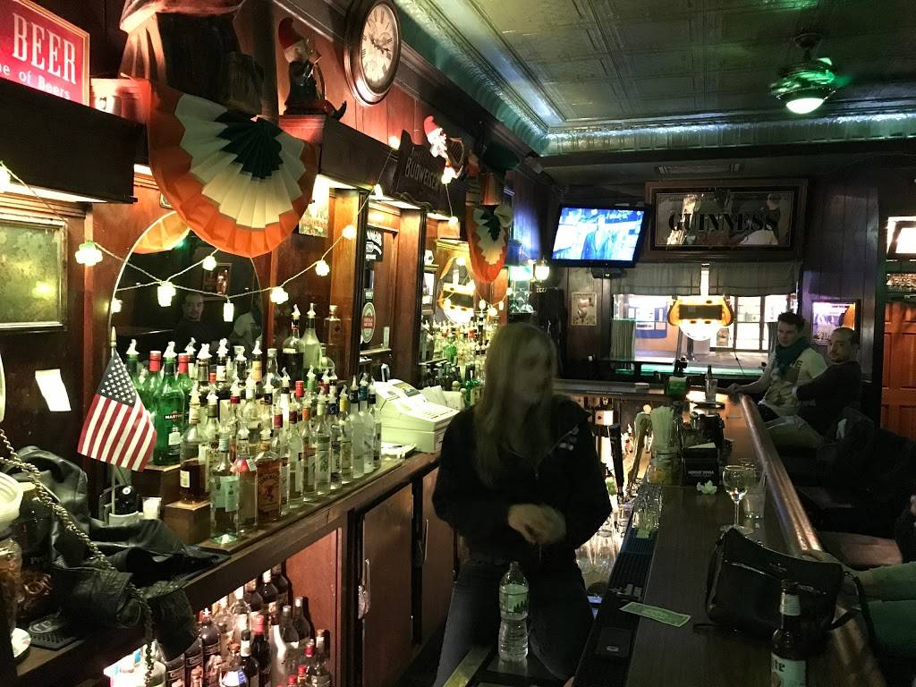 Lennons Pub | restaurant | 105 Main St, Port Washington, NY 11050, USA | 5168834350 OR +1 516-883-4350