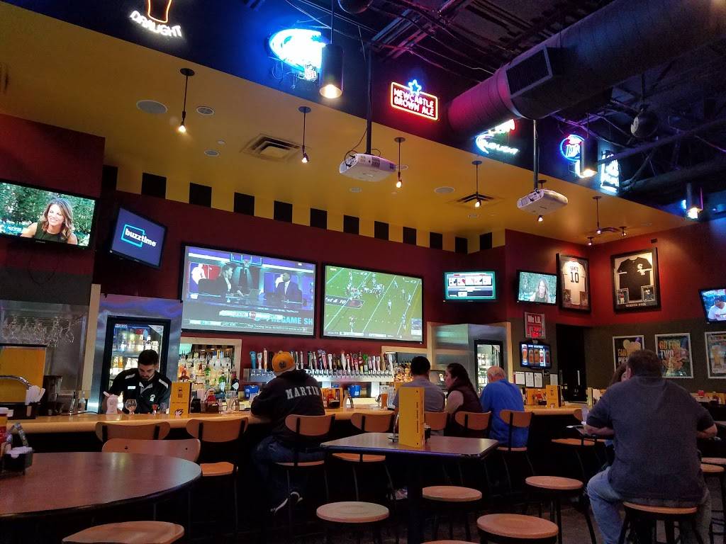 Buffalo Wild Wings | restaurant | 1430 N Meacham Rd, Schaumburg, IL 60173, USA | 8478855870 OR +1 847-885-5870