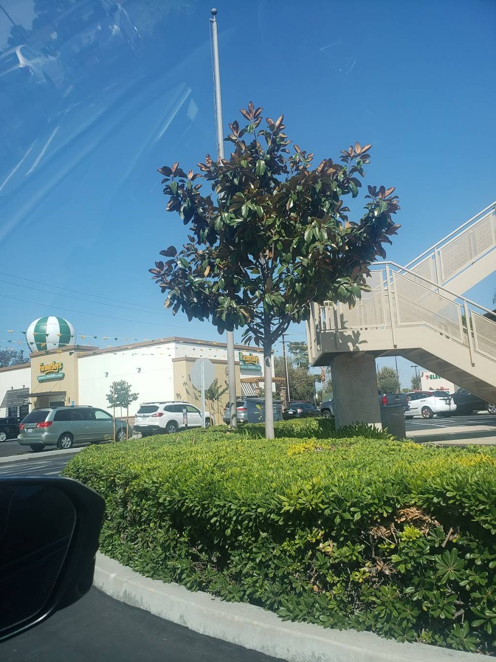 Farmer Boys | restaurant | 6962 Edinger Ave, Huntington Beach, CA 92647, USA | 7142747006 OR +1 714-274-7006