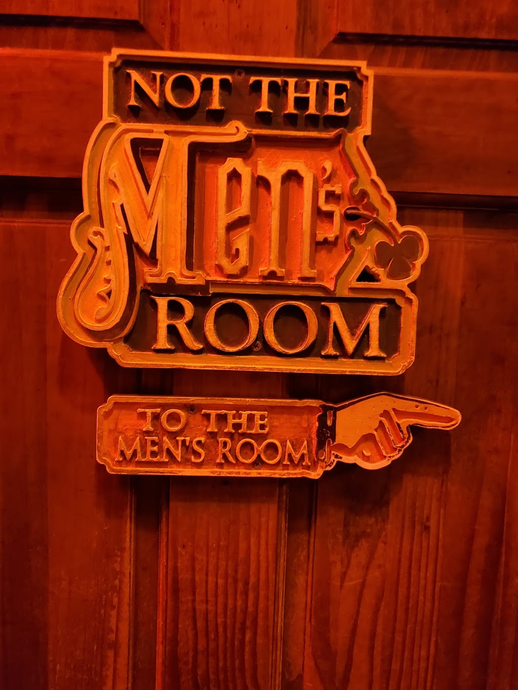 McGuires Irish Pub | restaurant | 600 E Gregory St, Pensacola, FL 32502, USA | 8504336789 OR +1 850-433-6789