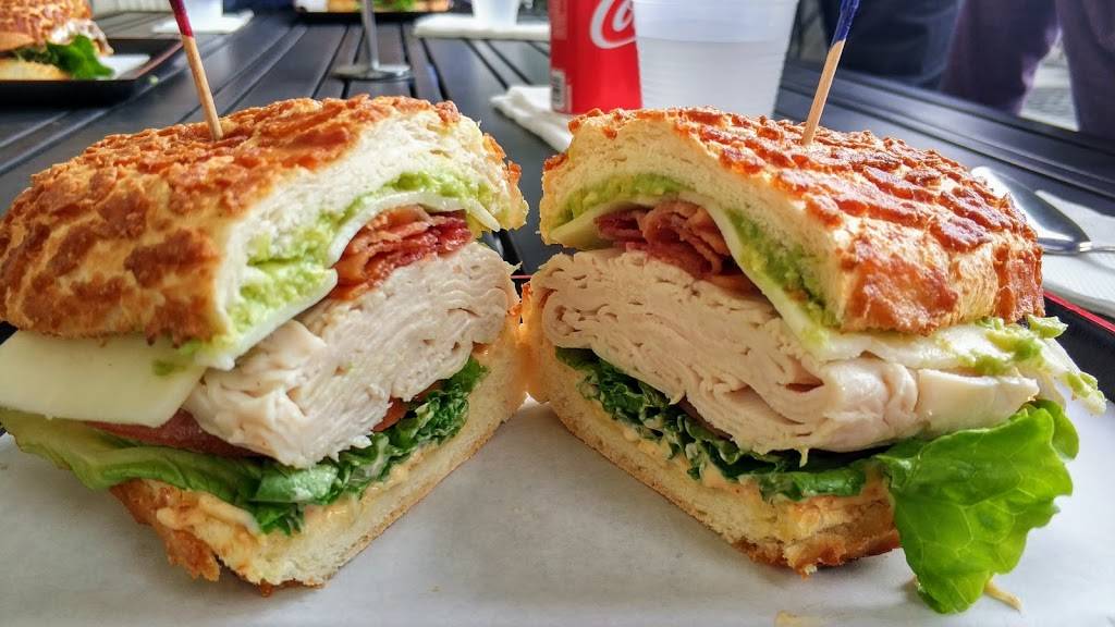 Fambrinis Cafe | cafe | 2500 El Camino Real suite 105, Palo Alto, CA 94306, USA | 6508581268 OR +1 650-858-1268