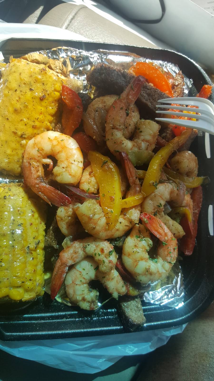 Straight drop seafood & Catering | restaurant | 5645, 594 S Reilly Rd, Fayetteville, NC 28314, USA | 9105684032 OR +1 910-568-4032