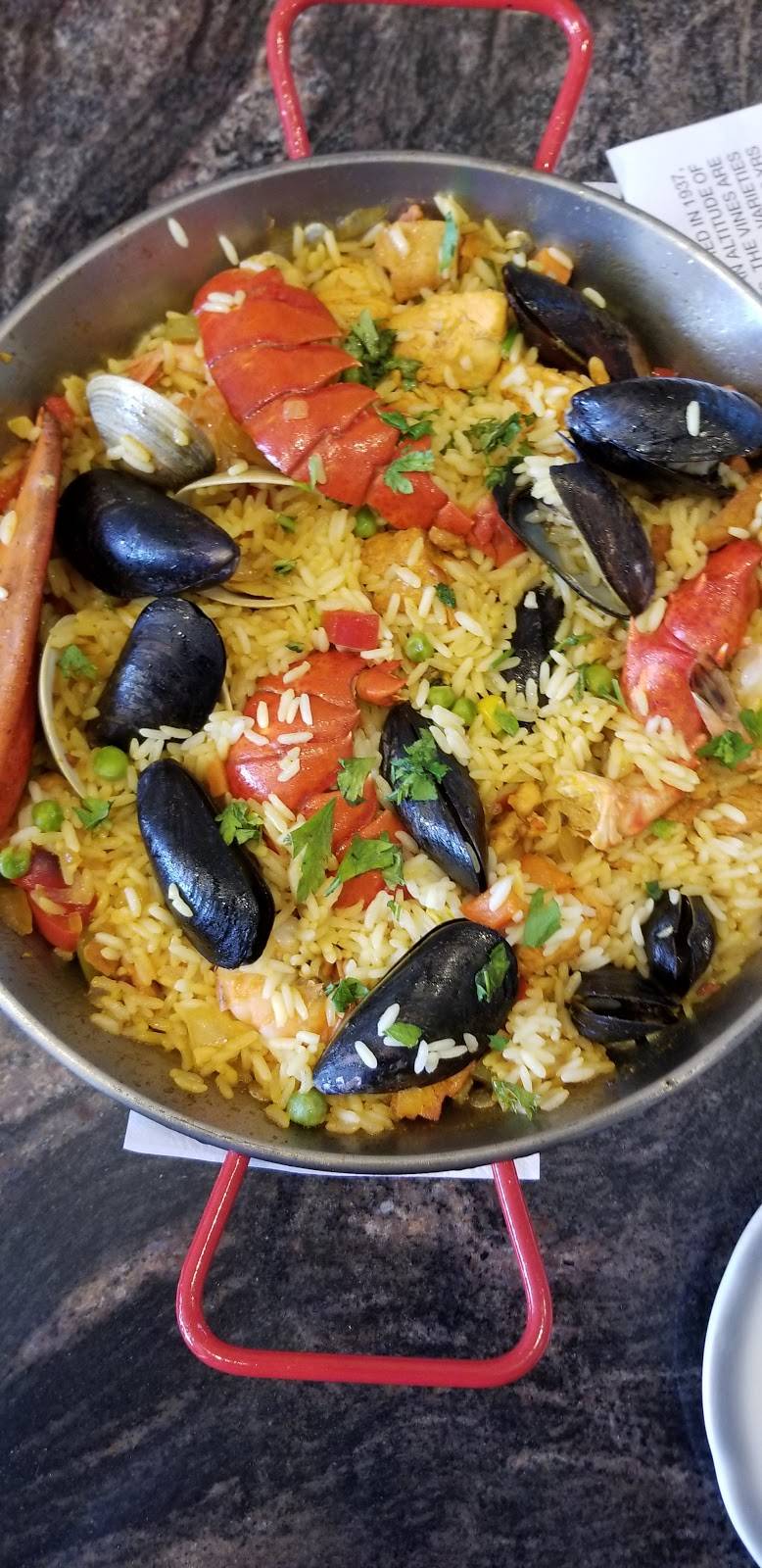 Beira Alta Restaurant | restaurant | 826 Plymouth Ave, Fall River, MA 02721, USA | 5086722921 OR +1 508-672-2921