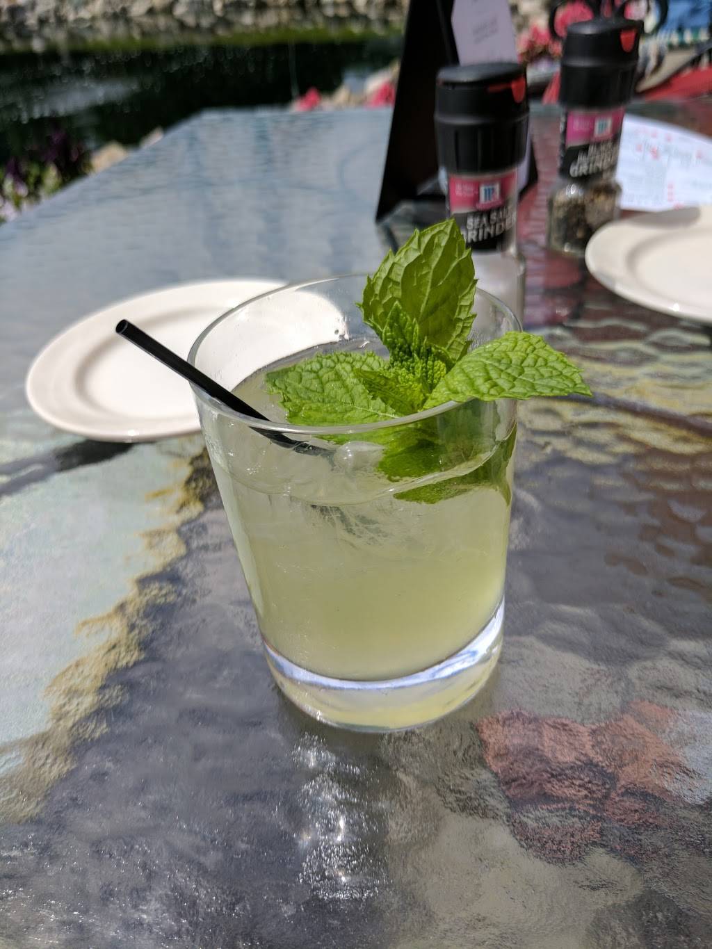 Bistro On The Greens | restaurant | One Lake Shore Dr, Mackinac Island, MI 49757, USA | 9068473000 OR +1 906-847-3000