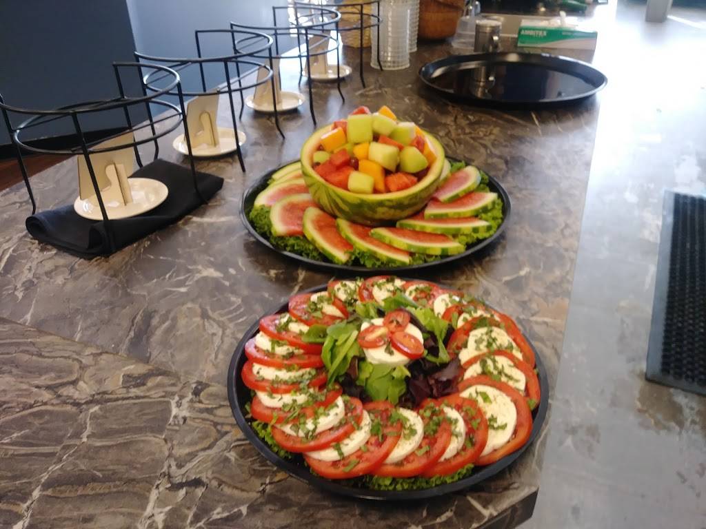 Blue Bistro & Catering | restaurant | 330 140 Village Rd, Westminster, MD 21157, USA | 4108710900 OR +1 410-871-0900