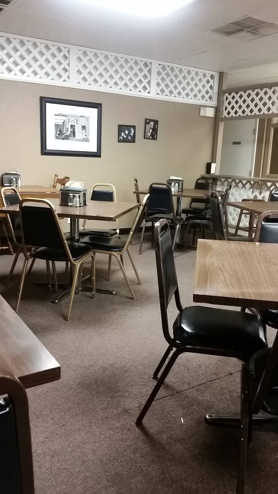 Pauls Italian Deli & Restaurant | restaurant | 812 E Vine St, Kissimmee, FL 34744, USA | 4079330766 OR +1 407-933-0766