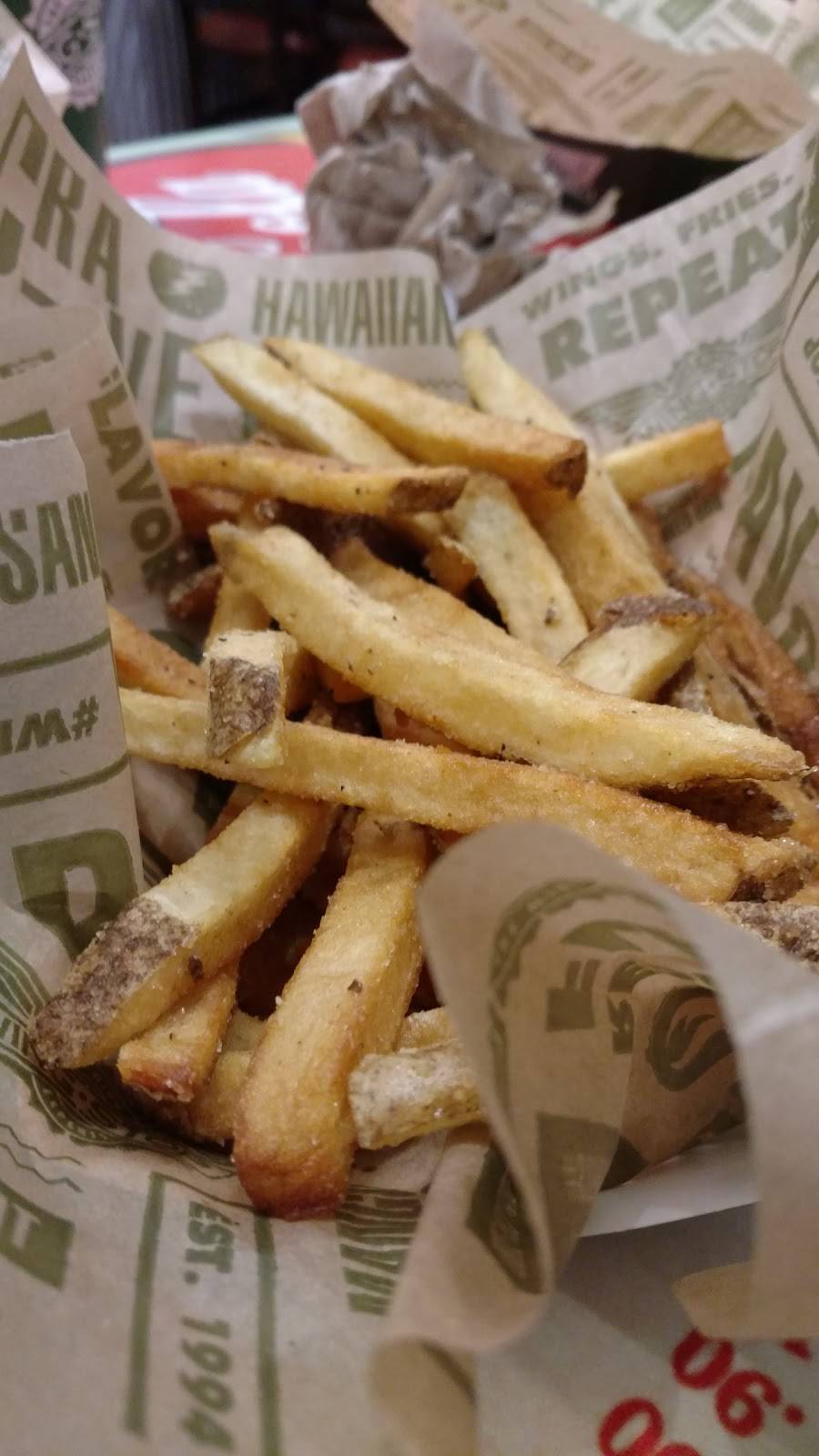 Wingstop | restaurant | 2109 Veterans Pkwy #10, Bloomington, IL 61704, USA | 3098082435 OR +1 309-808-2435