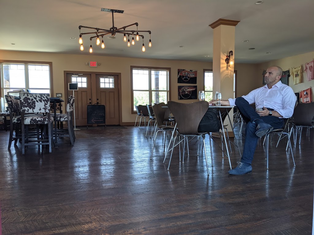 High & Low Winery + Bistro | restaurant | 588 Medina Rd, Medina, OH 44256, USA | 8444664456 OR +1 844-466-4456