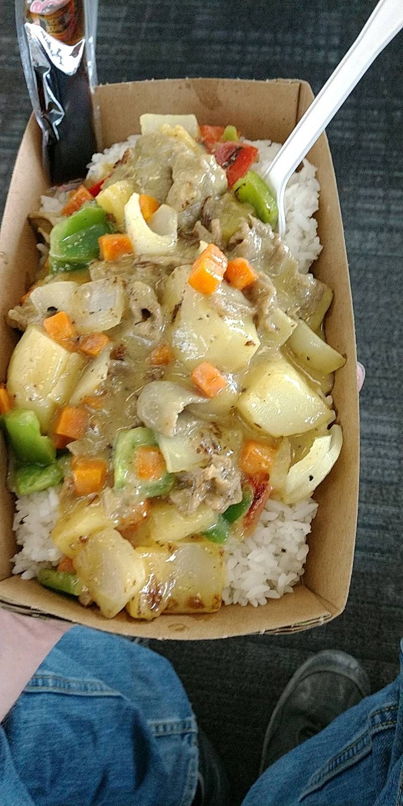 Thai Express | restaurant | Toronto Pearson International Airport (YYZ), 6301 Silver Dart Dr, Mississauga, ON L4W 1S9, Canada | 4167763190 OR +1 416-776-3190