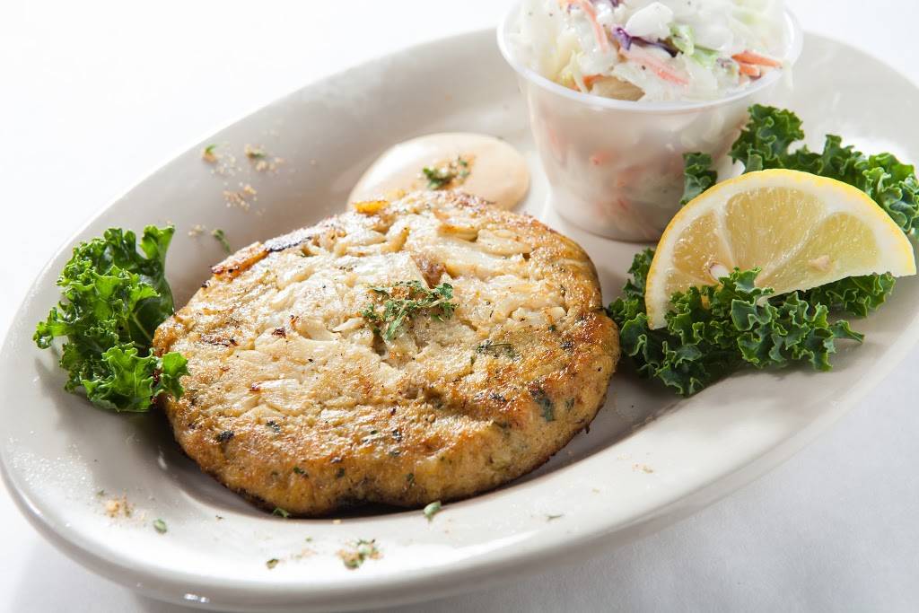 Pinchers | restaurant | Tin City Shops, 1200 5th Ave S, Naples, FL 34102, USA | 2394346616 OR +1 239-434-6616