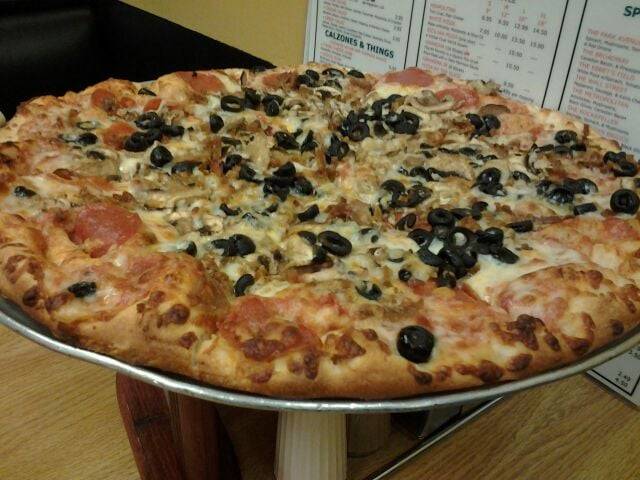 Garlic Knot | restaurant | 13041 W Alameda Pkwy, Lakewood, CO 80228, USA | 3039865668 OR +1 303-986-5668