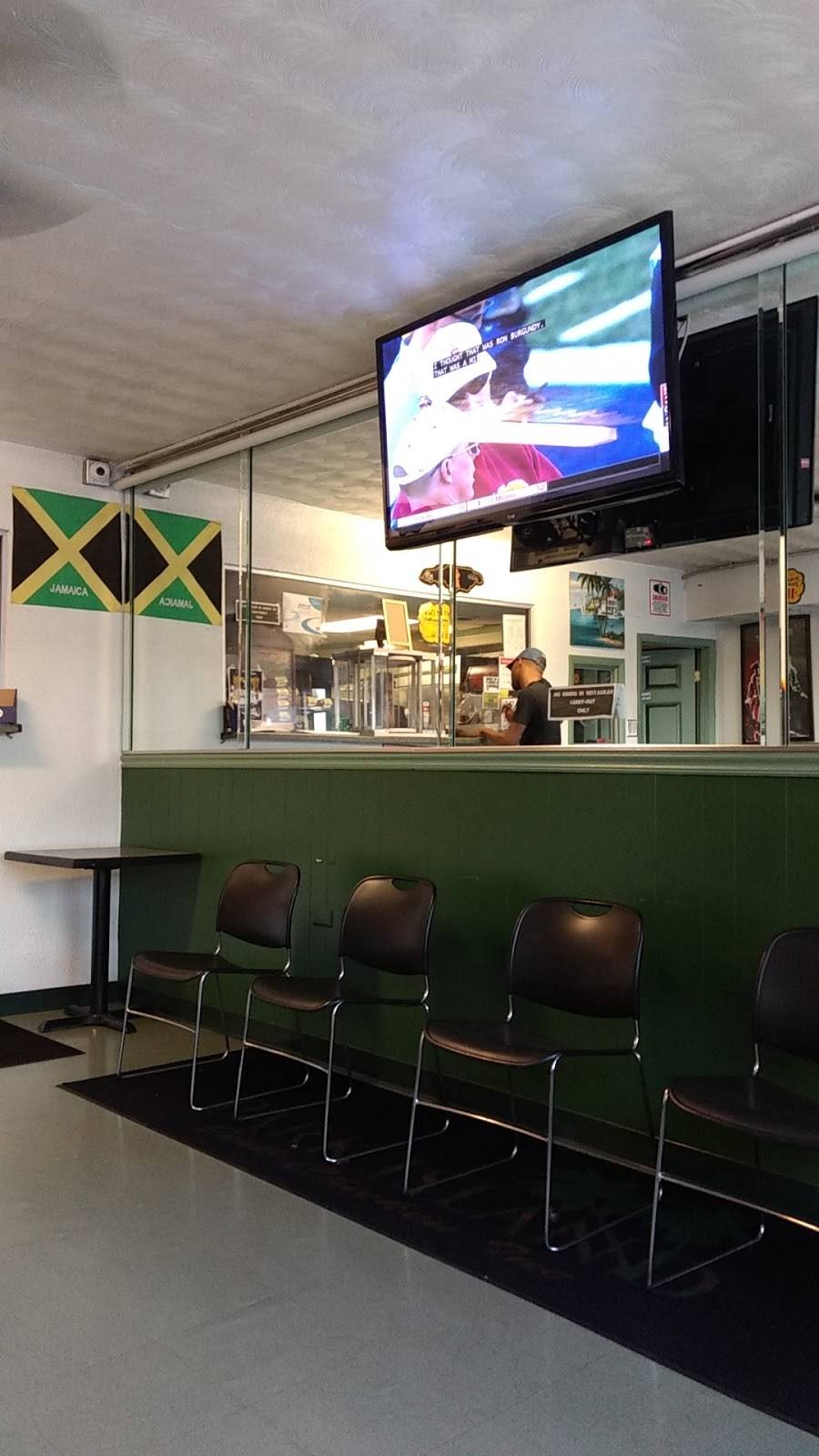 Park Island Jerk Chicken, Inc | restaurant | 319 W 95th St, Chicago, IL 60628, USA | 7732642100 OR +1 773-264-2100