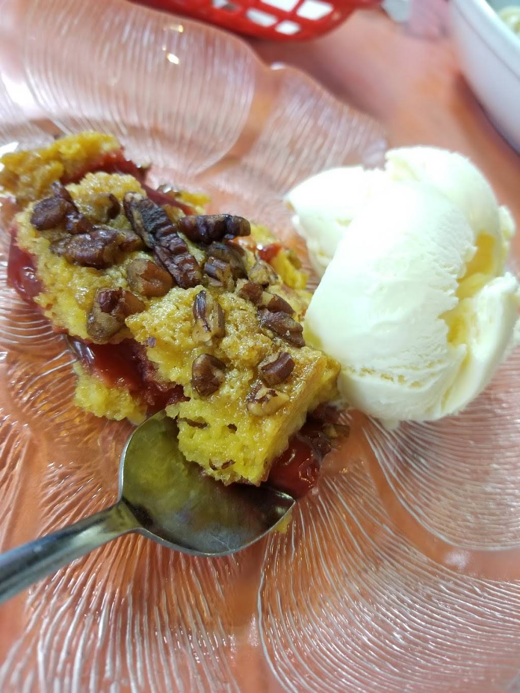 Dinos Restaurant | restaurant | 420 E Elk Ave, Elizabethton, TN 37643, USA | 4232181930 OR +1 423-218-1930