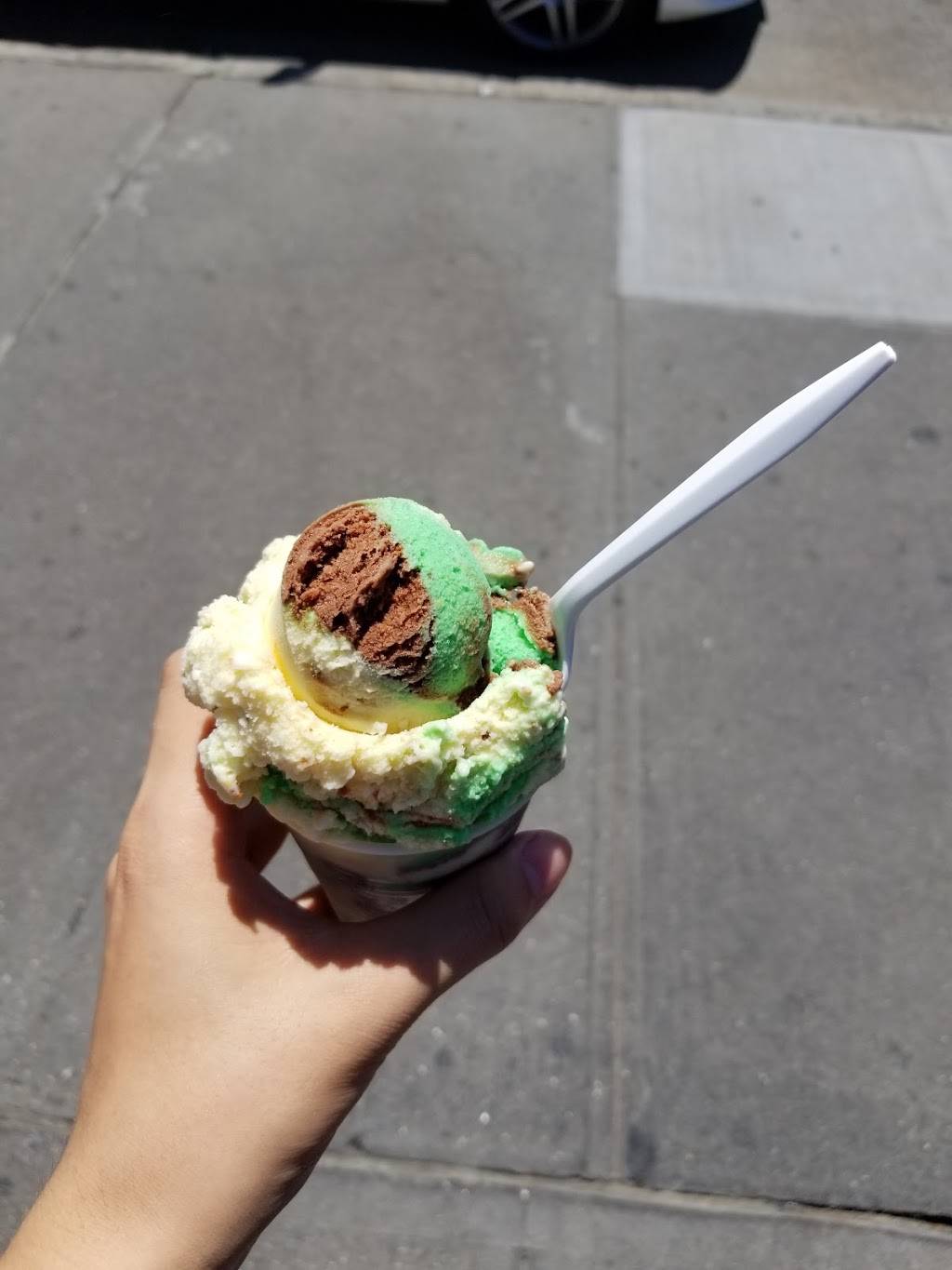 L&B Spumoni Gardens | restaurant | 2725 86th St, Brooklyn, NY 11223, USA | 7184491230 OR +1 718-449-1230