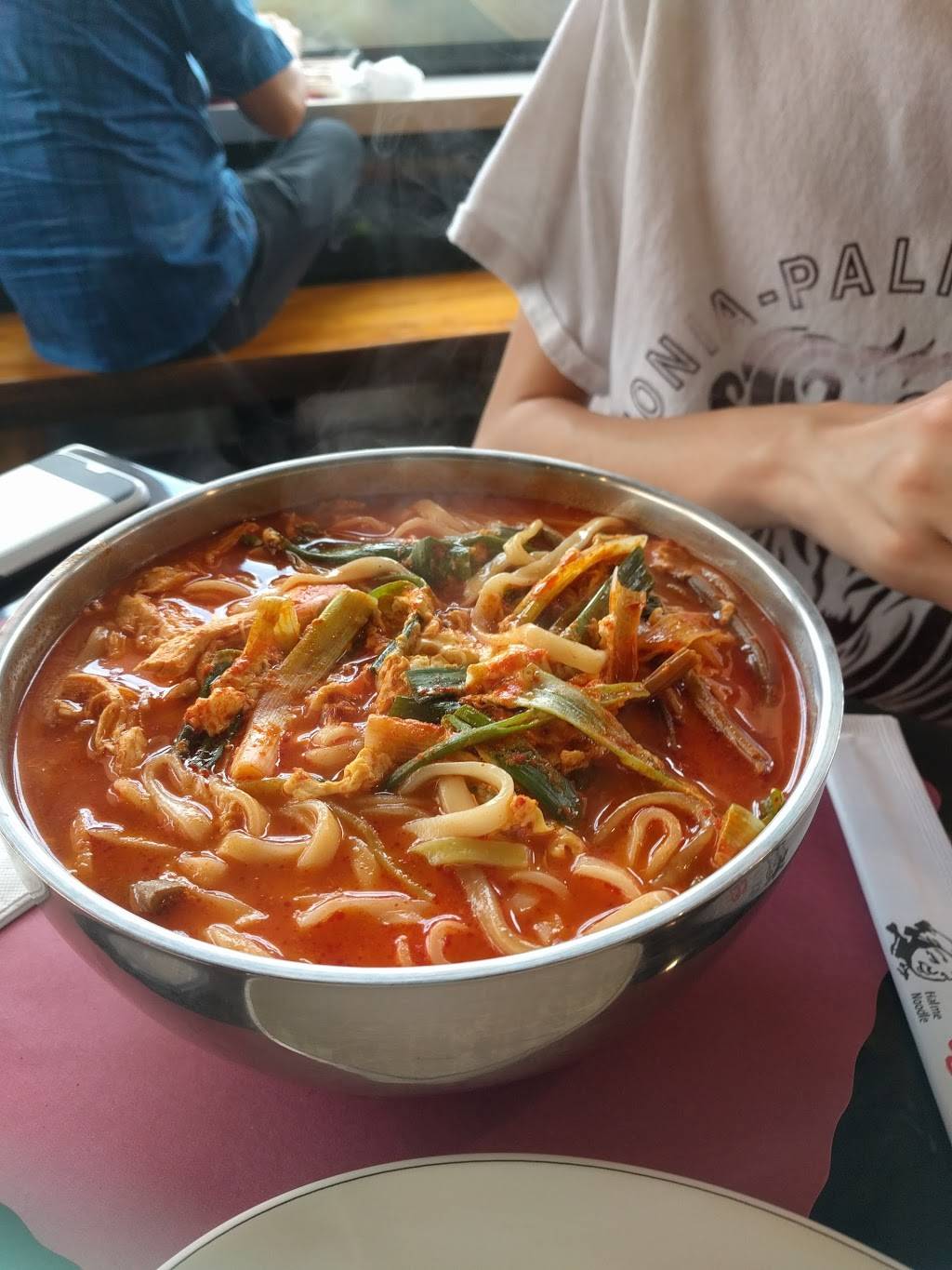 Halmae Noodle 할매칼국수 | restaurant | 413 Broad Ave, Palisades Park, NJ 07650, USA | 2014828333 OR +1 201-482-8333