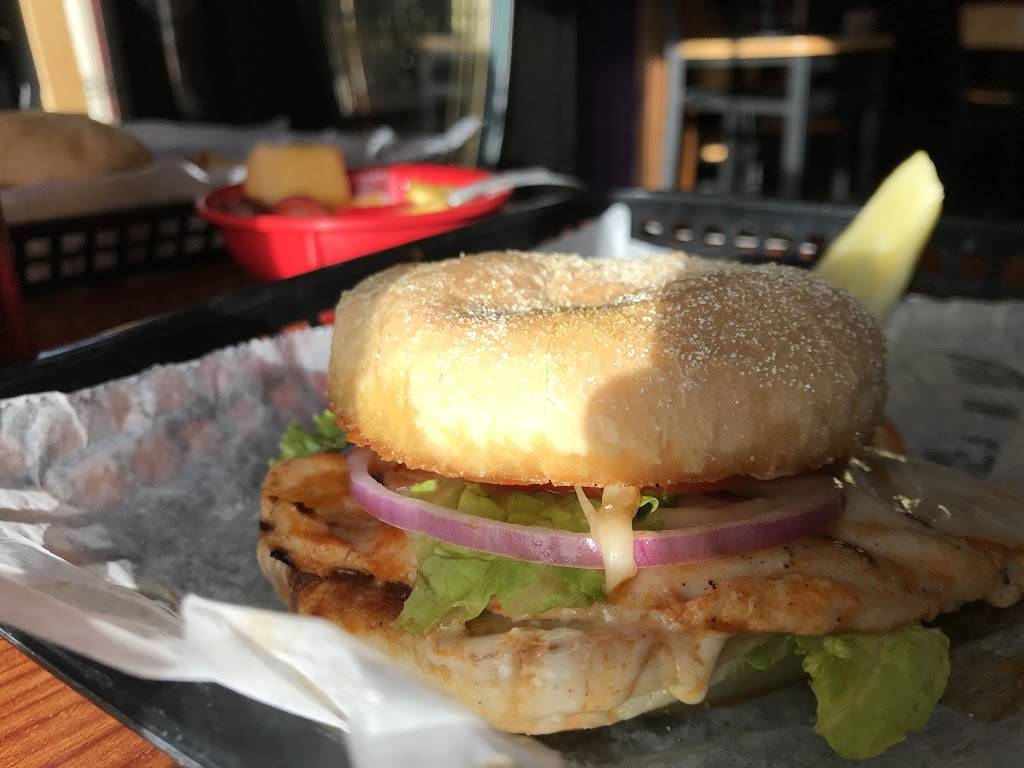 Igors Bistro | restaurant | 3055 38th St, Rock Island, IL 61201, USA | 3092837948 OR +1 309-283-7948