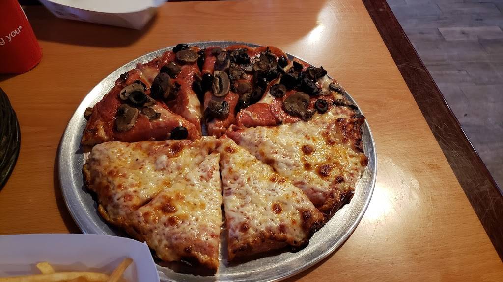 The Grid Bar & Grill | night club | 8545 N Lake Blvd, Kings Beach, CA 96143, USA | 5305460300 OR +1 530-546-0300