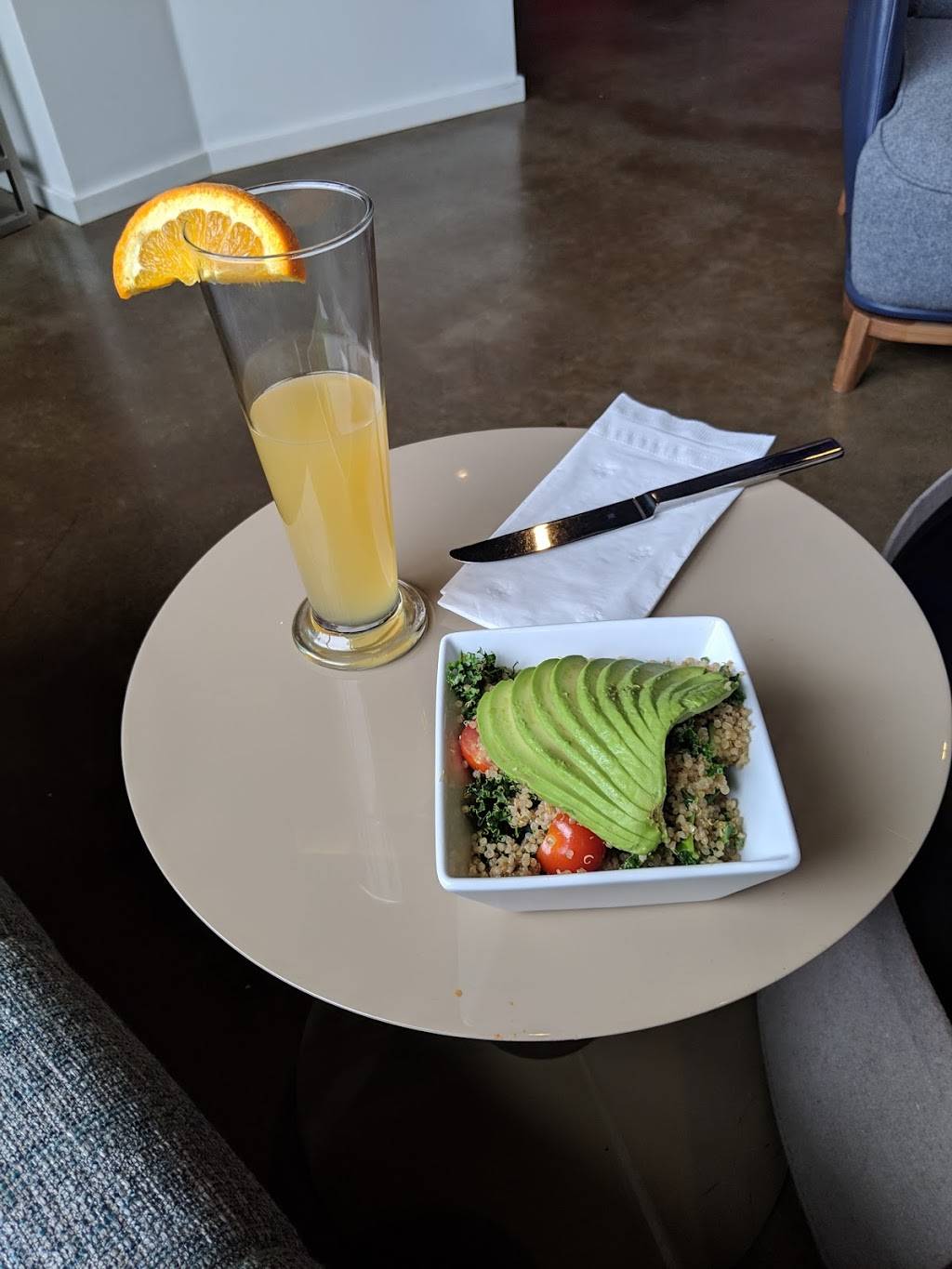 W XYZ Lounge | restaurant | 15220 NE Shen Street, #150, Redmond, WA 98052, USA | 4256369922 OR +1 425-636-9922