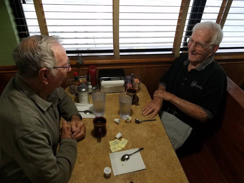 Peacocks Restaurant | restaurant | 1700 W Lingleville Rd, Stephenville, TX 76401, USA | 2549684668 OR +1 254-968-4668