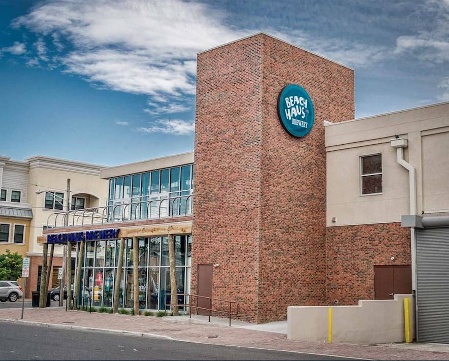Beach Haus Brewery | restaurant | 801 Main St, Belmar, NJ 07719, USA | 7322027782 OR +1 732-202-7782