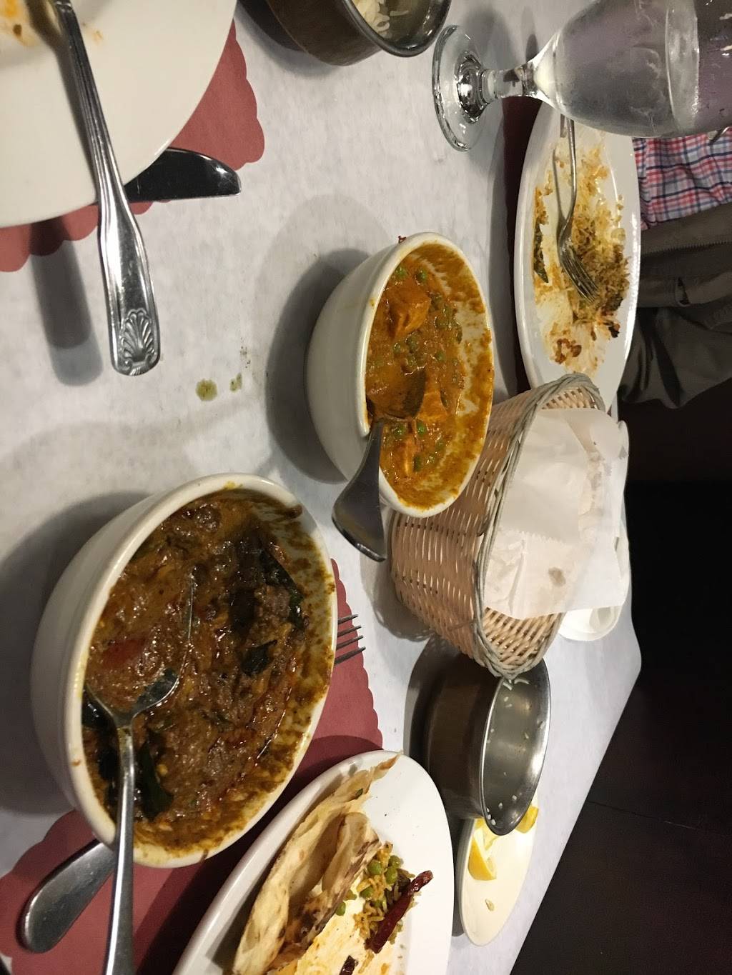 Bay Leaves Indian cuisine | restaurant | 4023 W Waters Ave, Tampa, FL 33614, USA | 8135132505 OR +1 813-513-2505