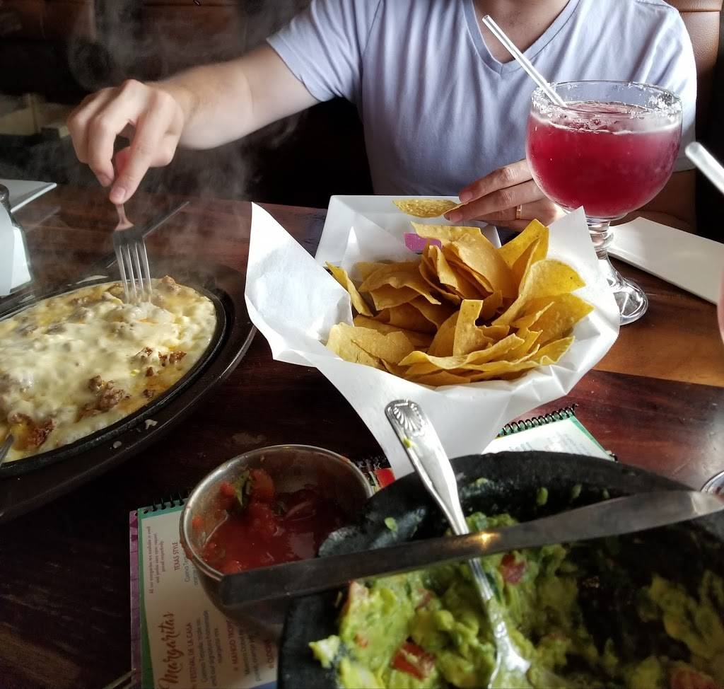 Plaza Azteca | restaurant | PLAZA AZTECA, 552 Broadway, Methuen, MA 01844, USA | 9787940908 OR +1 978-794-0908