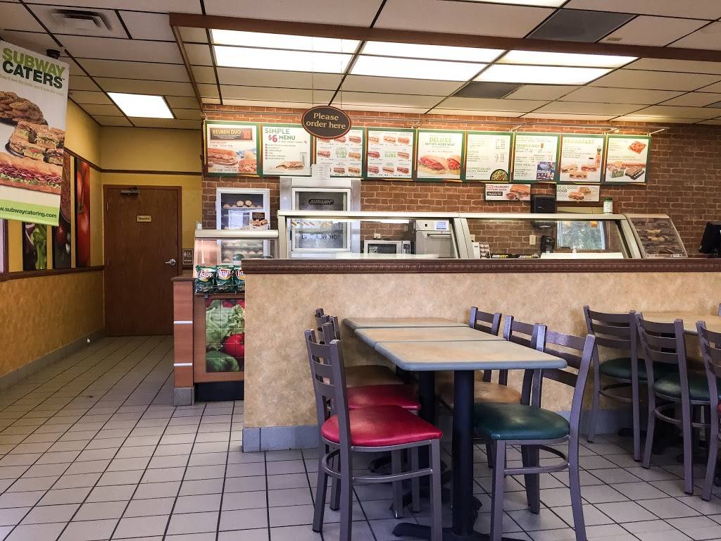 Subway | restaurant | 5522 Stacer Rd B, Newburgh, IN 47630, USA | 8128420615 OR +1 812-842-0615