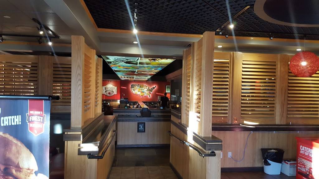 Red Robin Gourmet Burgers and Brews | restaurant | 7708 W Long Dr, Littleton, CO 80123, USA | 3039042055 OR +1 303-904-2055