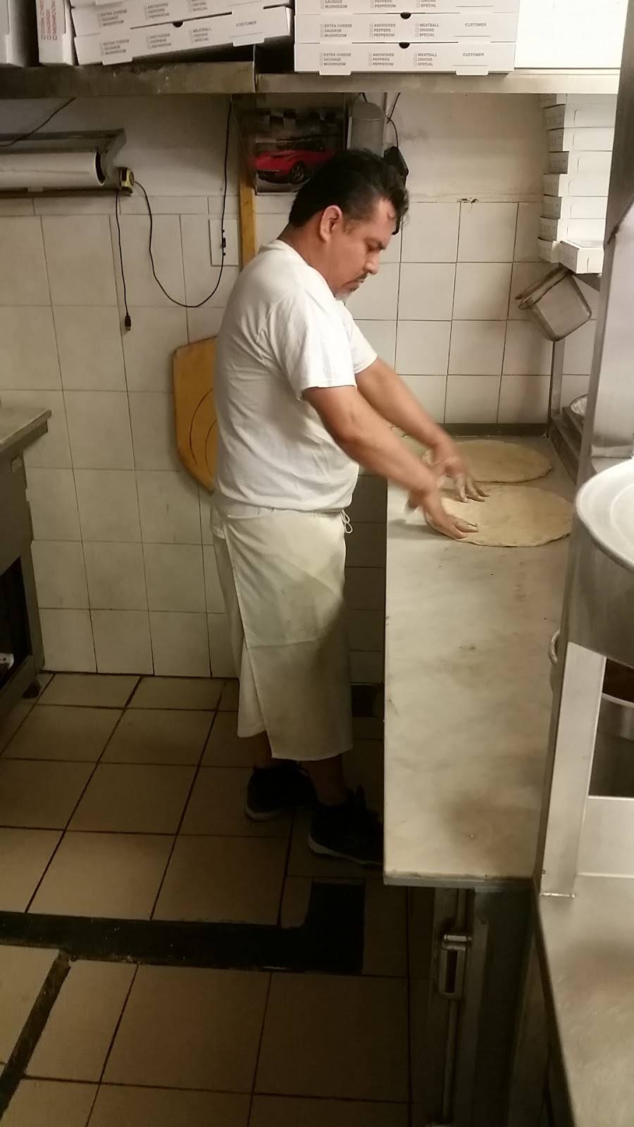 Century Pizzeria | restaurant | 676 Main St, Paterson, NJ 07503, USA | 9733455962 OR +1 973-345-5962