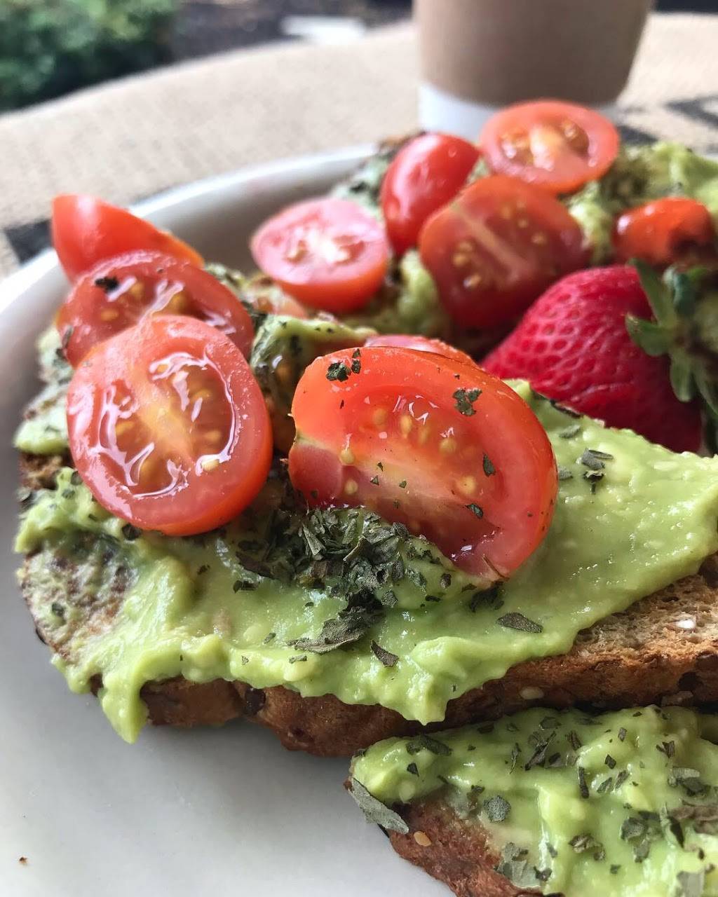 Eastside Local Eatery | cafe | 3102 Eastway Dr, Charlotte, NC 28205, USA | 9805852957 OR +1 980-585-2957