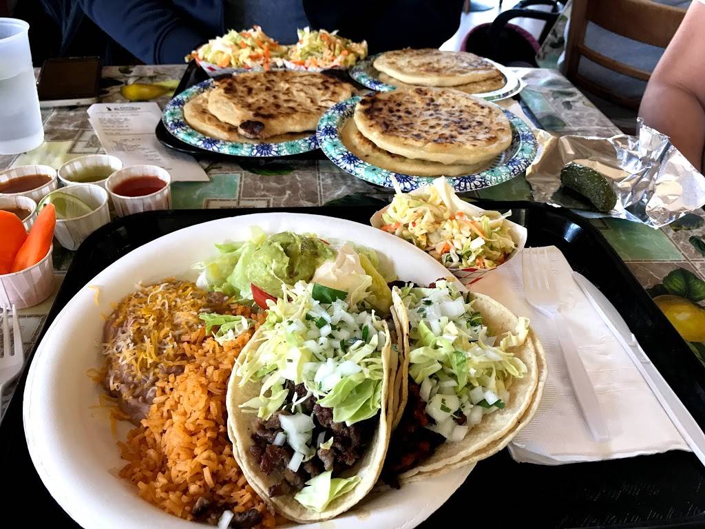 El Chinaco | restaurant | 560 W 19th St, Costa Mesa, CA 92627, USA | 9497228632 OR +1 949-722-8632