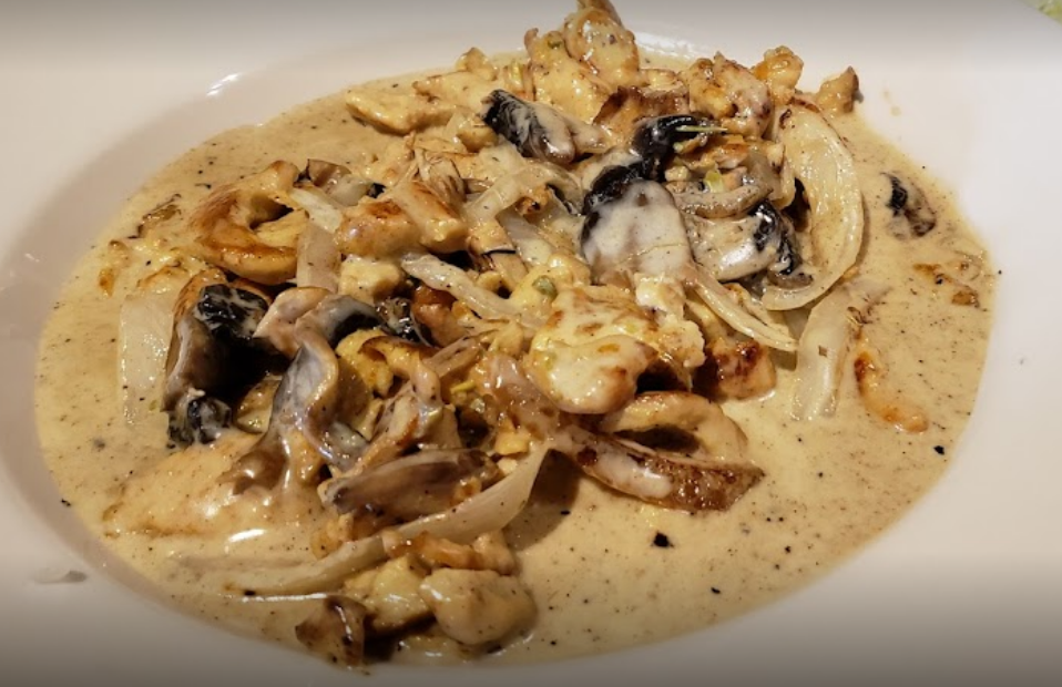 La Reina Mexican Grill #2 | restaurant | 314 W Main St, Waverly, VA 23890, United States | 8046760038 OR +1 804-676-0038