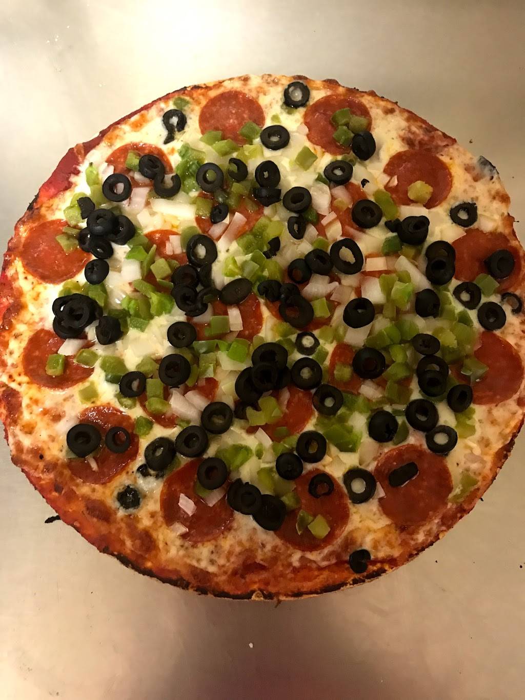 Pizza King Fresh Pizza | restaurant | 1907 W Murdock Ave, Oshkosh, WI 54901, USA | 9202310990 OR +1 920-231-0990