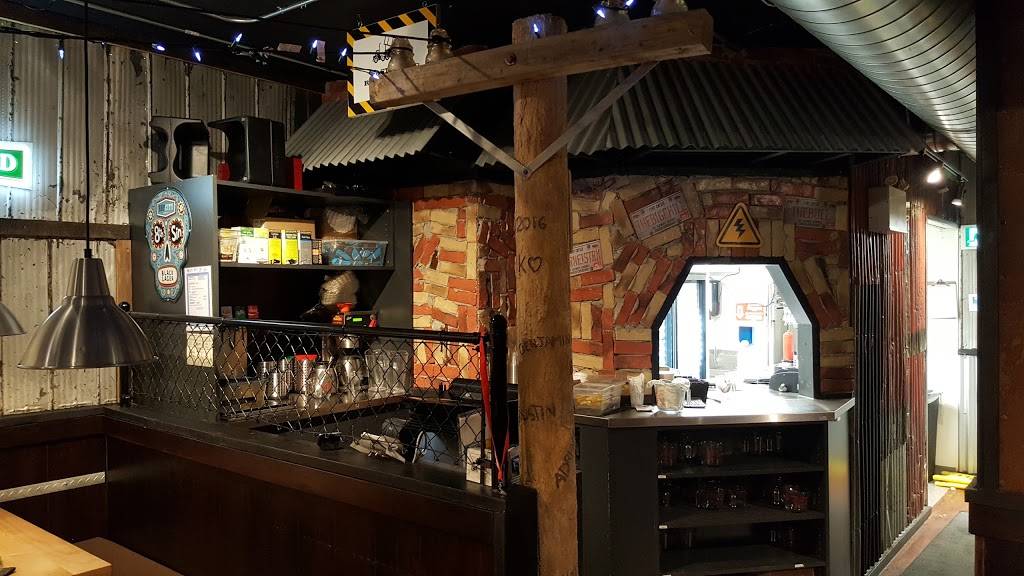 The Works Gourmet Burger Bistro | restaurant | 104 Lakeshore Rd E, Mississauga, ON L5G 1E3, Canada | 9052716668 OR +1 905-271-6668