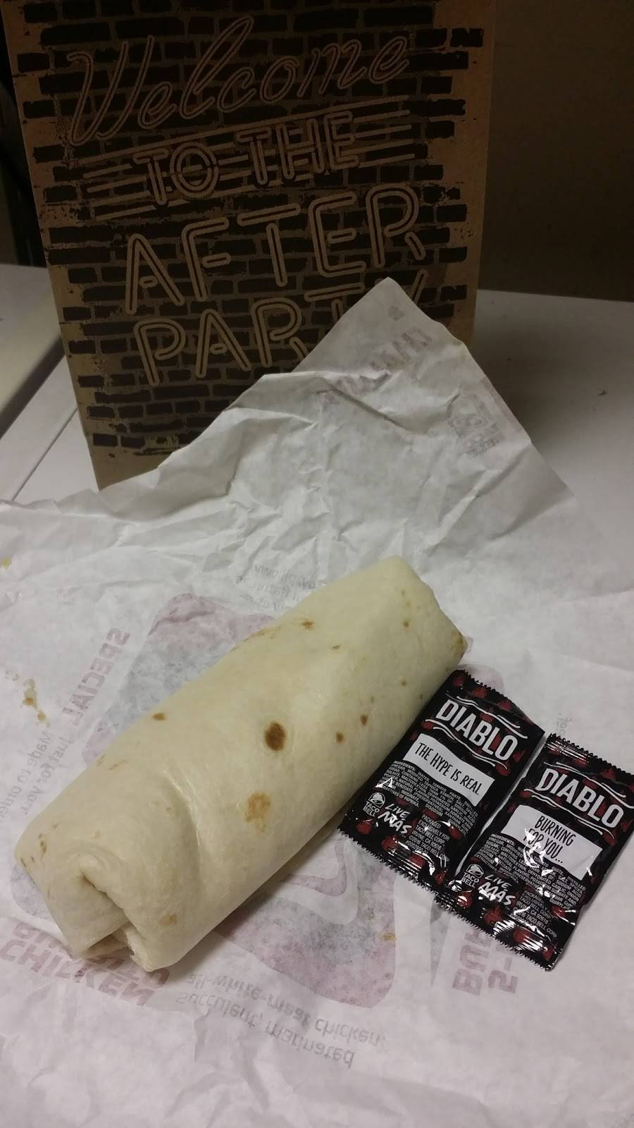 Taco Bell | restaurant | 14000 Lakeside Cir, Sterling Heights, MI 48313, USA | 5865664521 OR +1 586-566-4521