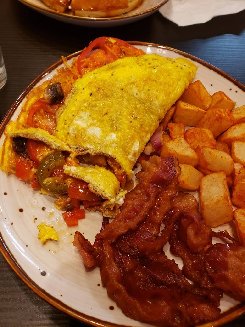 Two Eagles Cafe | restaurant | 1401 S 20th St, Philadelphia, PA 19146, USA | 2677482257 OR +1 267-748-2257