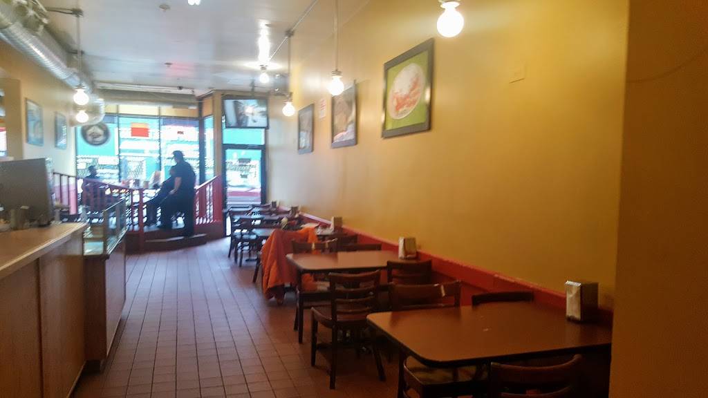 El Famous Burrito | restaurant | 7047 N Clark St, Chicago, IL 60626, USA | 7734650377 OR +1 773-465-0377