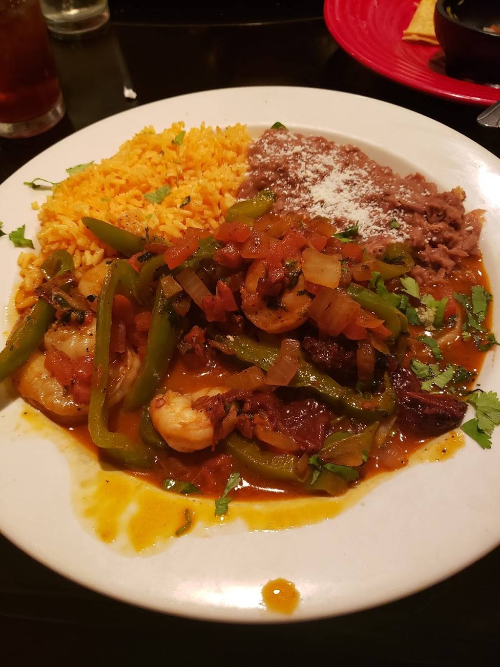 Ellas Ristorante & Pizzeria | restaurant | 639 Main St, Hellertown, PA 18055, USA | 6107481020 OR +1 610-748-1020